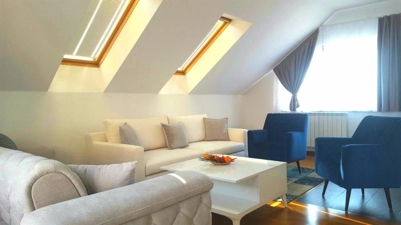 Apartment Esha SJJ Buitenkant foto